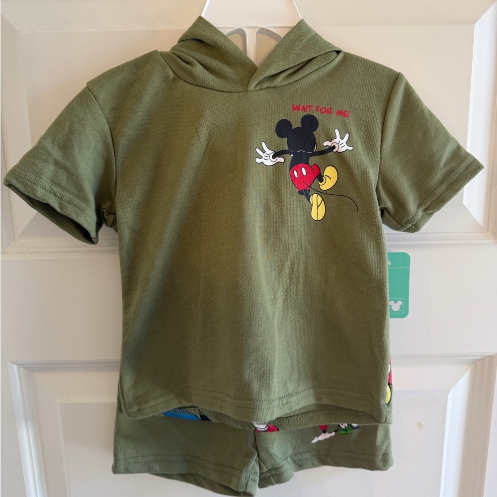 NWT Disney 2 piece set